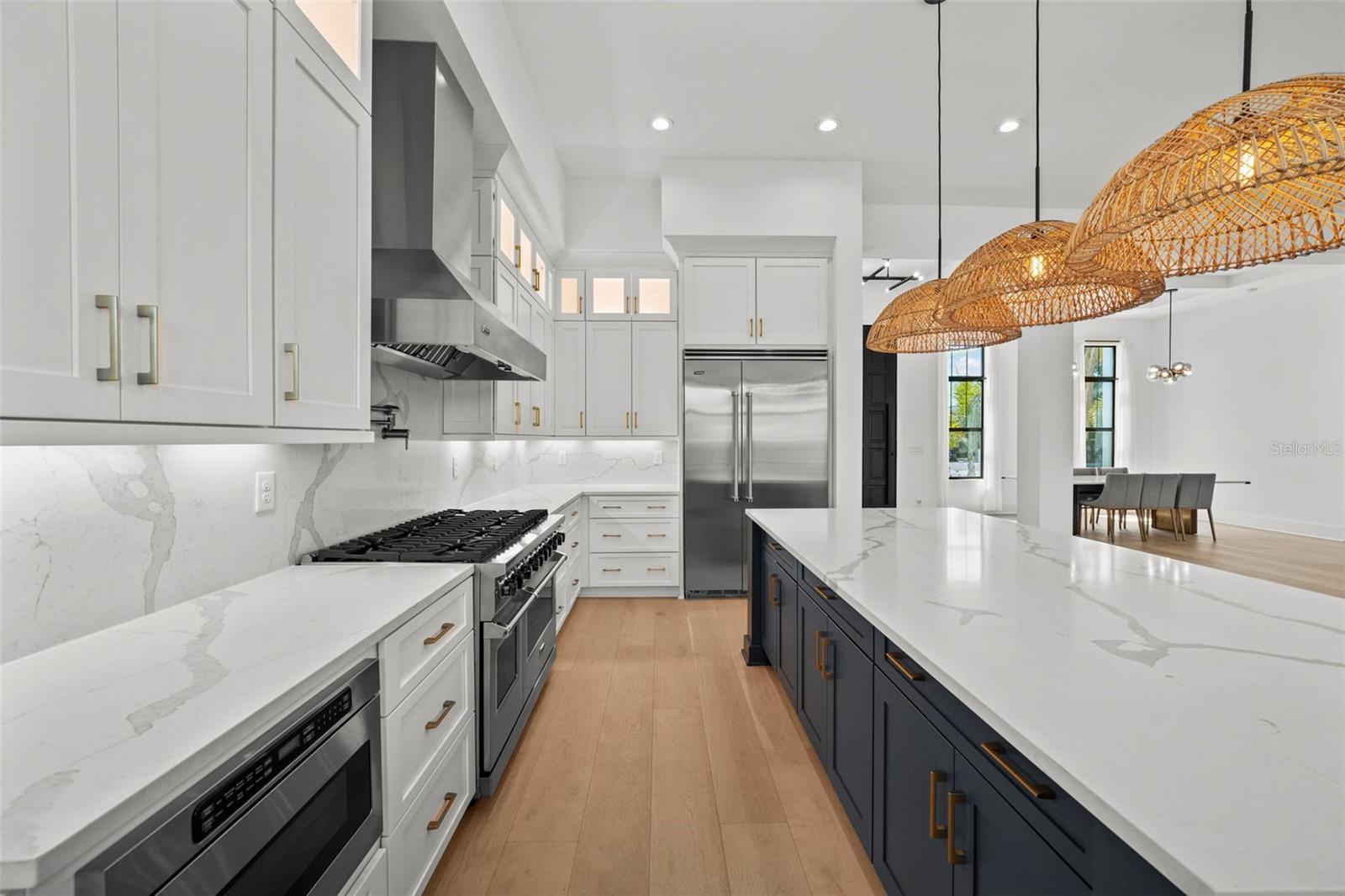 403 E DAVIS BLVD, TAMPA, FL, 33606