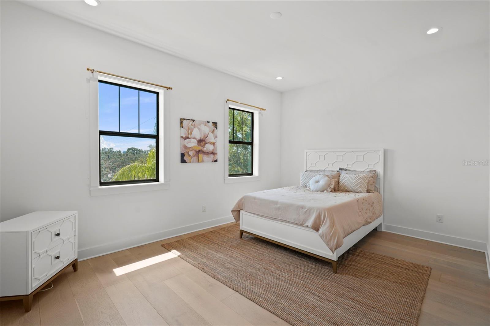 403 E DAVIS BLVD, TAMPA, FL, 33606