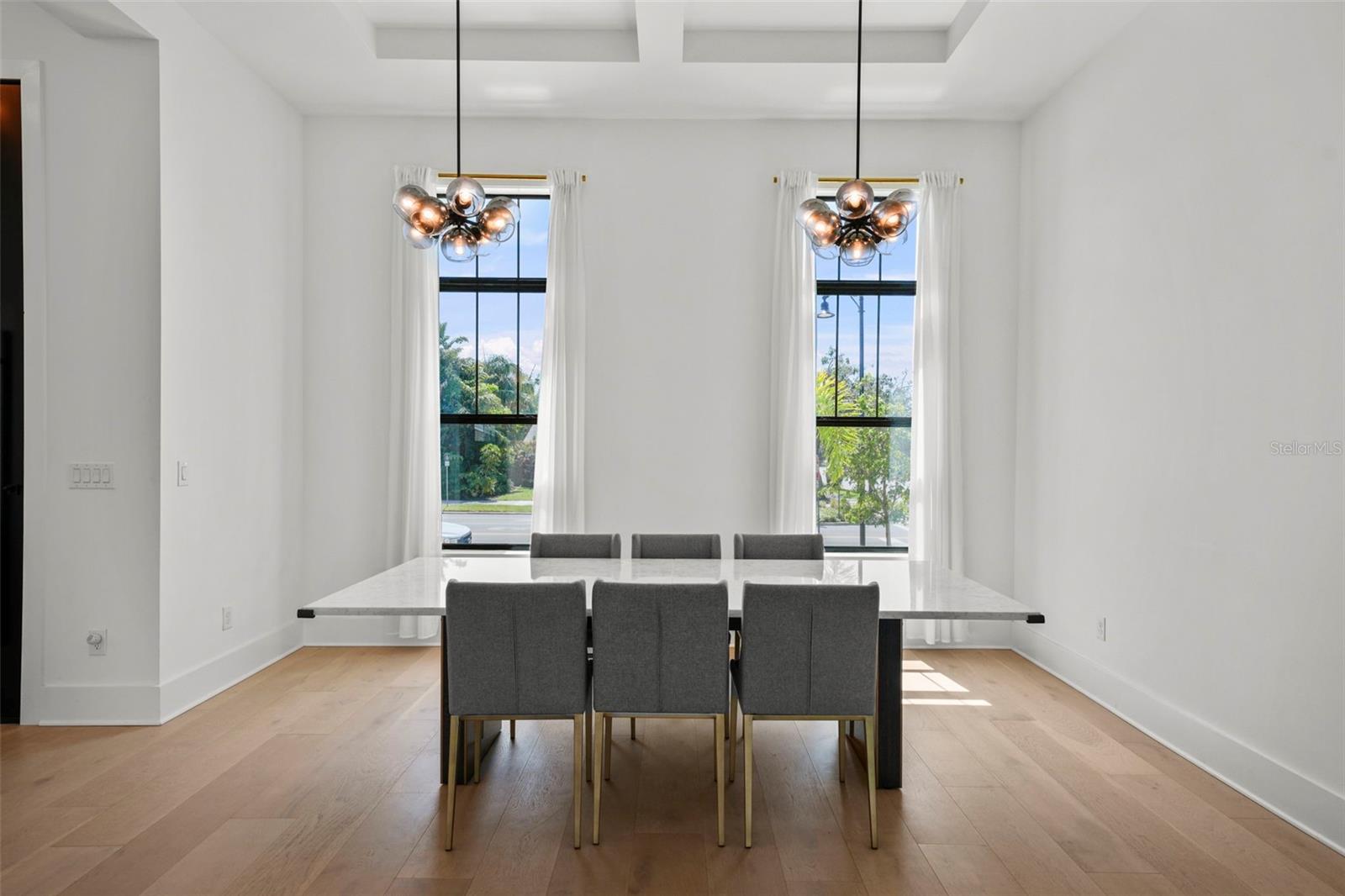 403 E DAVIS BLVD, TAMPA, FL, 33606