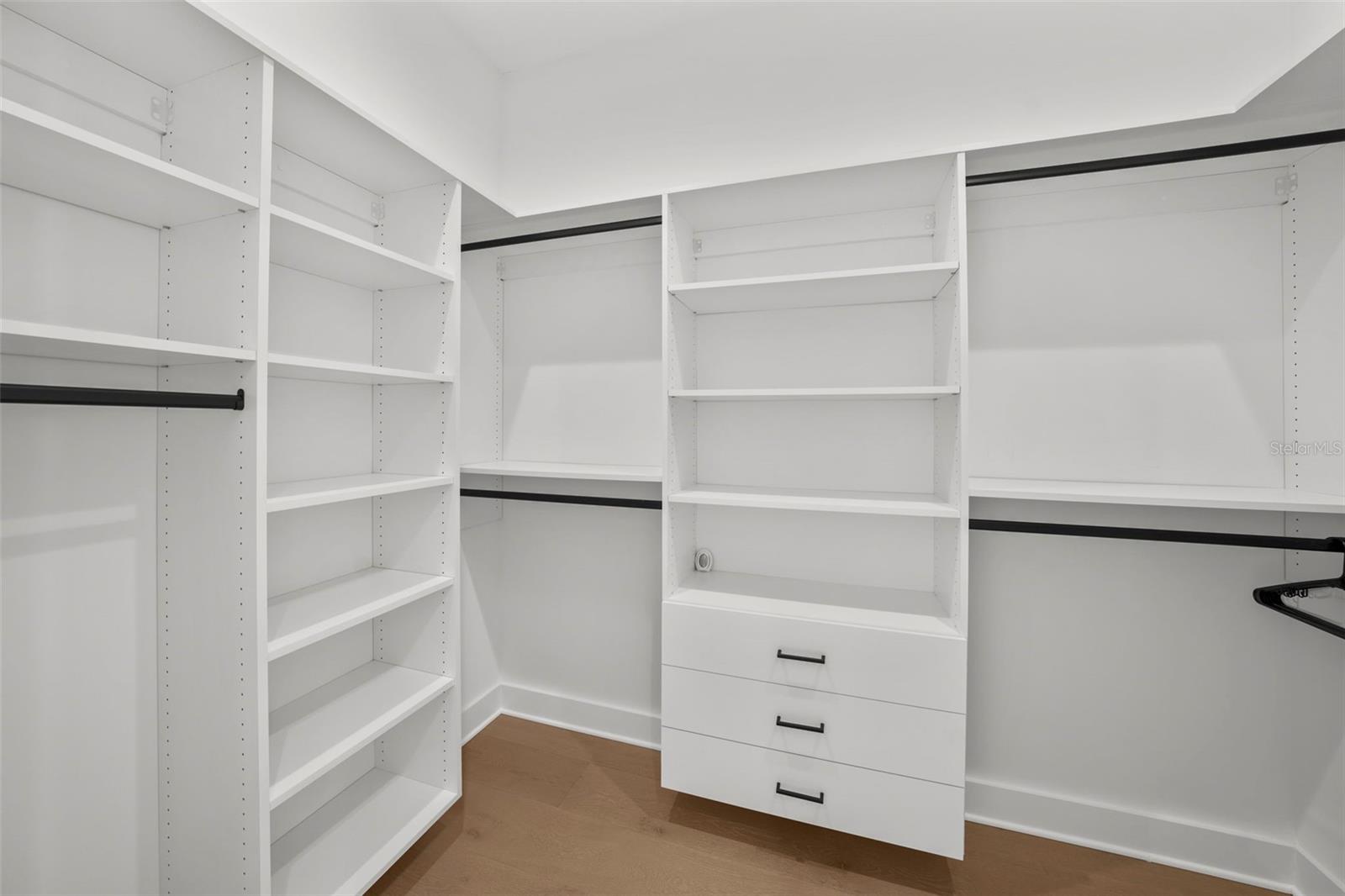 403 E DAVIS BLVD, TAMPA, FL, 33606