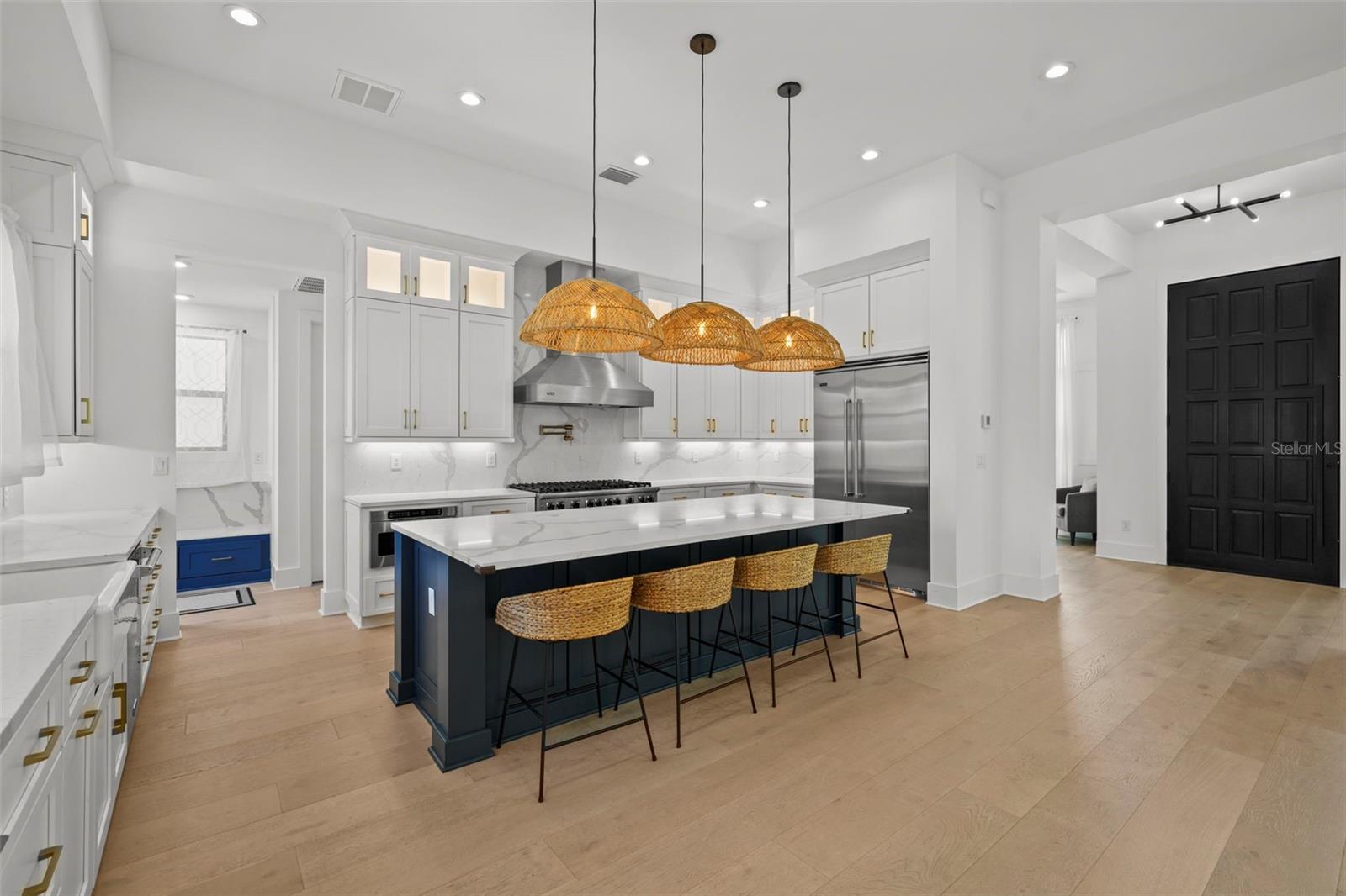 403 E DAVIS BLVD, TAMPA, FL, 33606