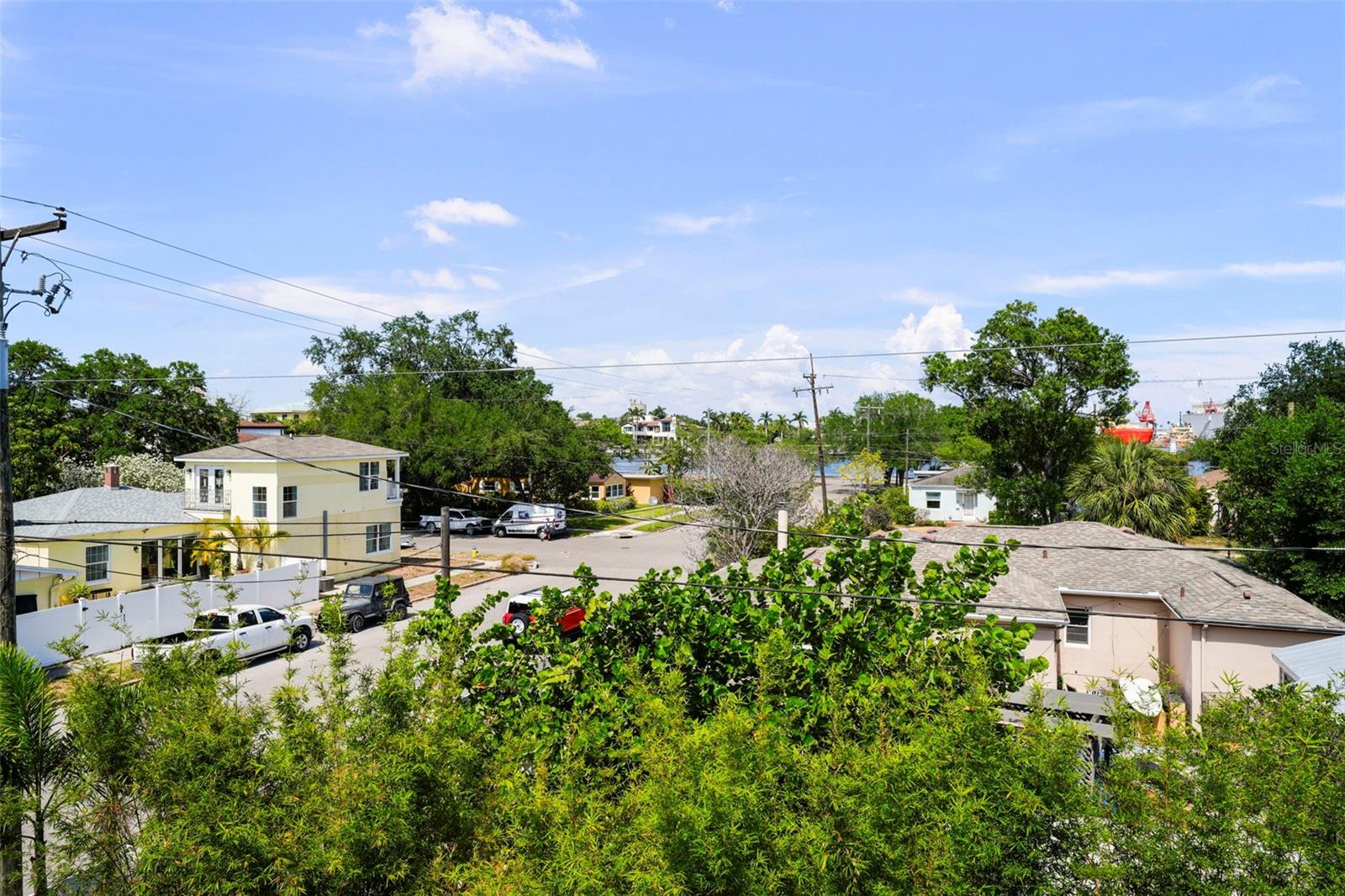 403 E DAVIS BLVD, TAMPA, FL, 33606