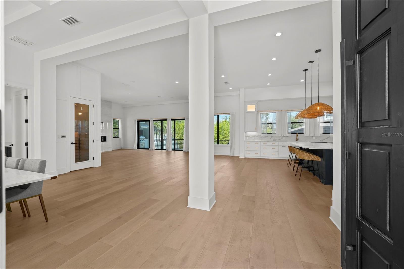 403 E DAVIS BLVD, TAMPA, FL, 33606