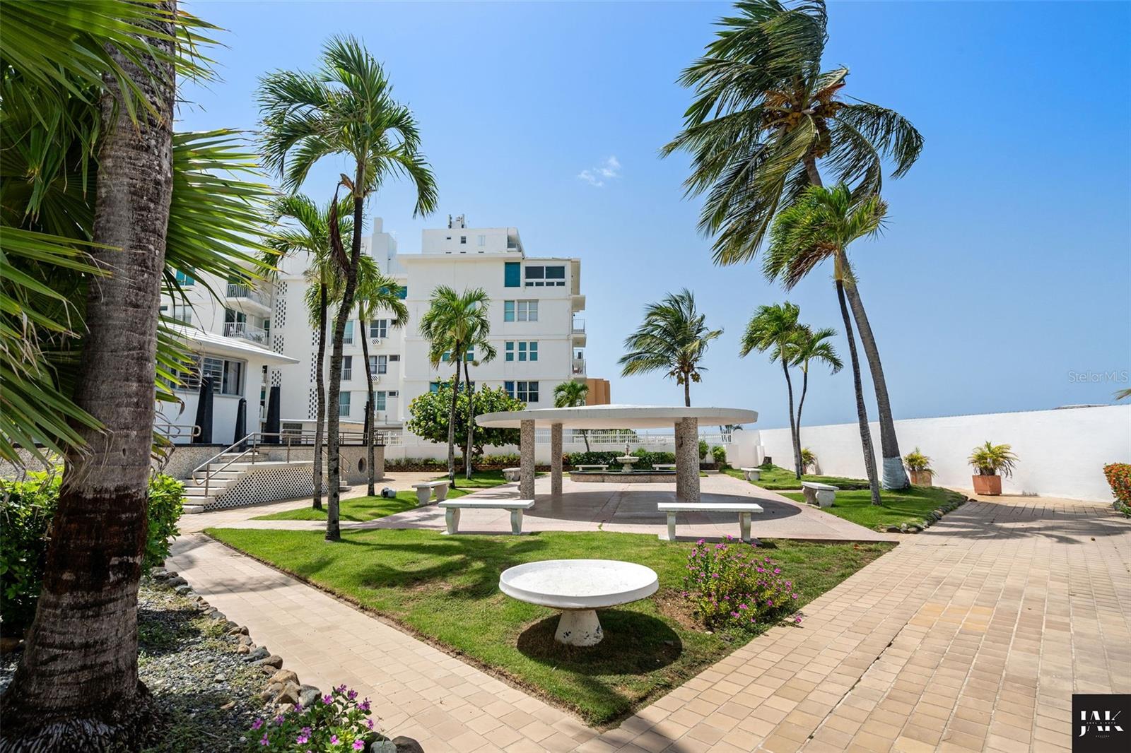 PR9113712 Property Photo