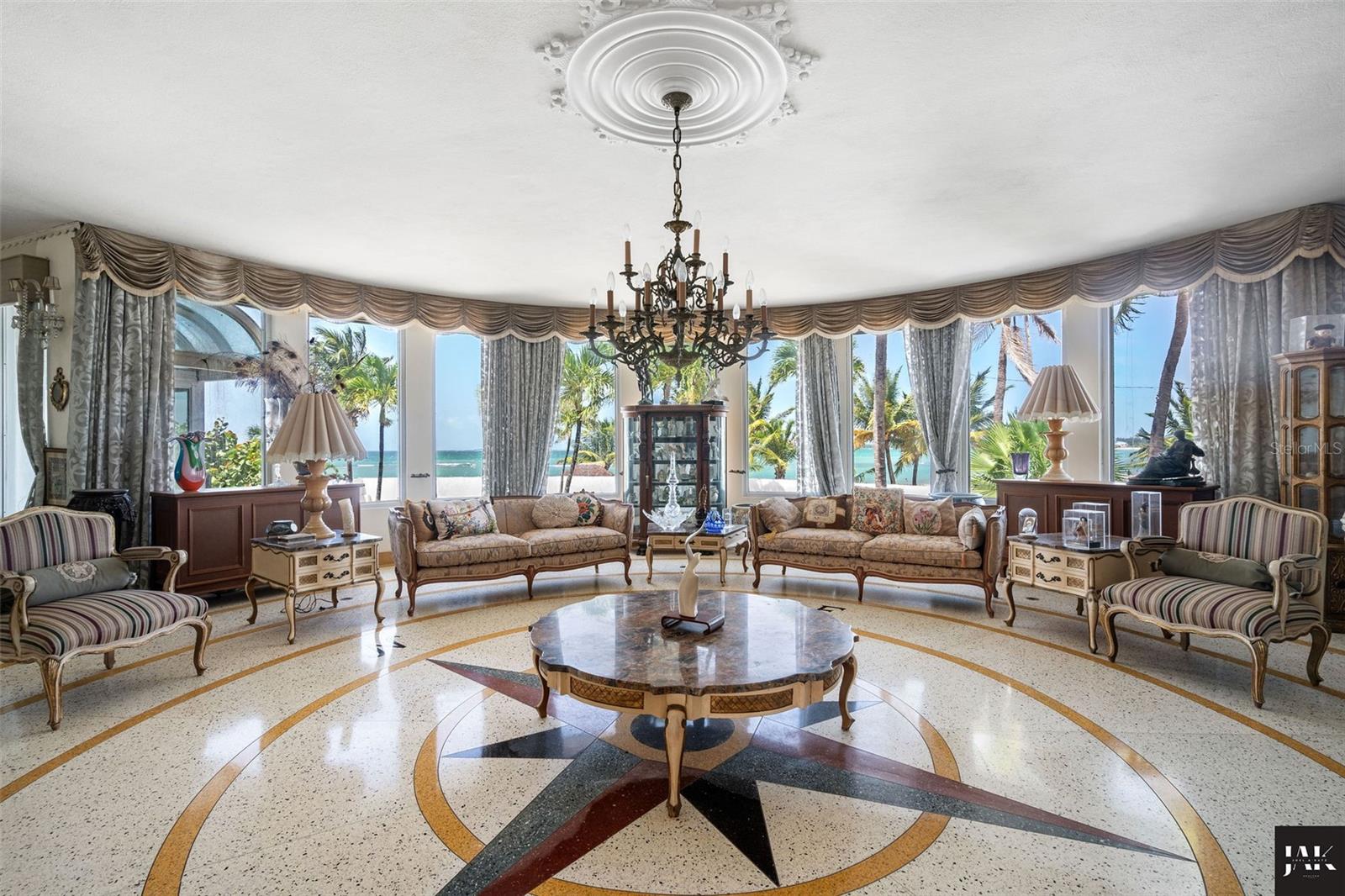 PR9113712 Property Photo