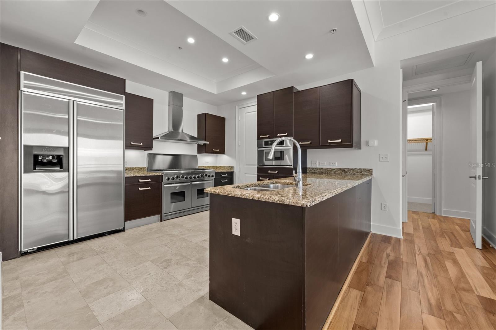 A4653120 Property Photo