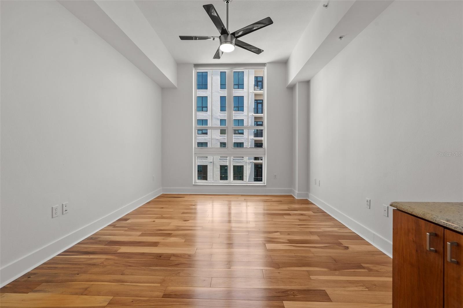 A4653120 Property Photo