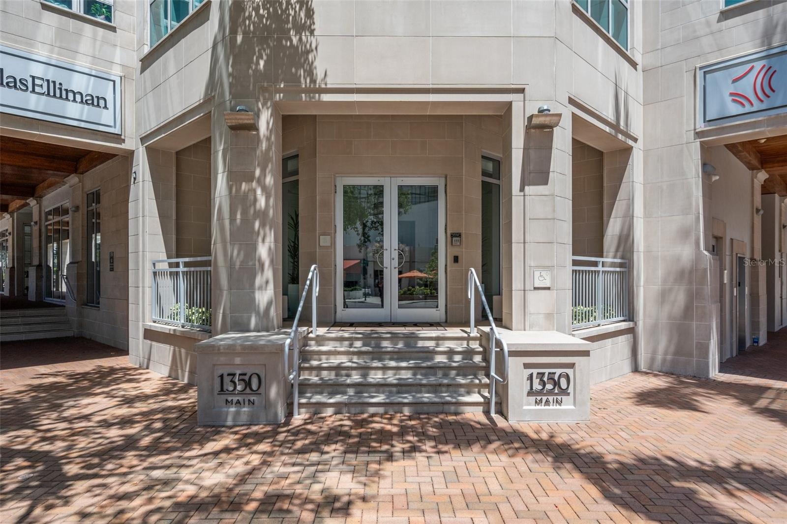 A4653120 Property Photo
