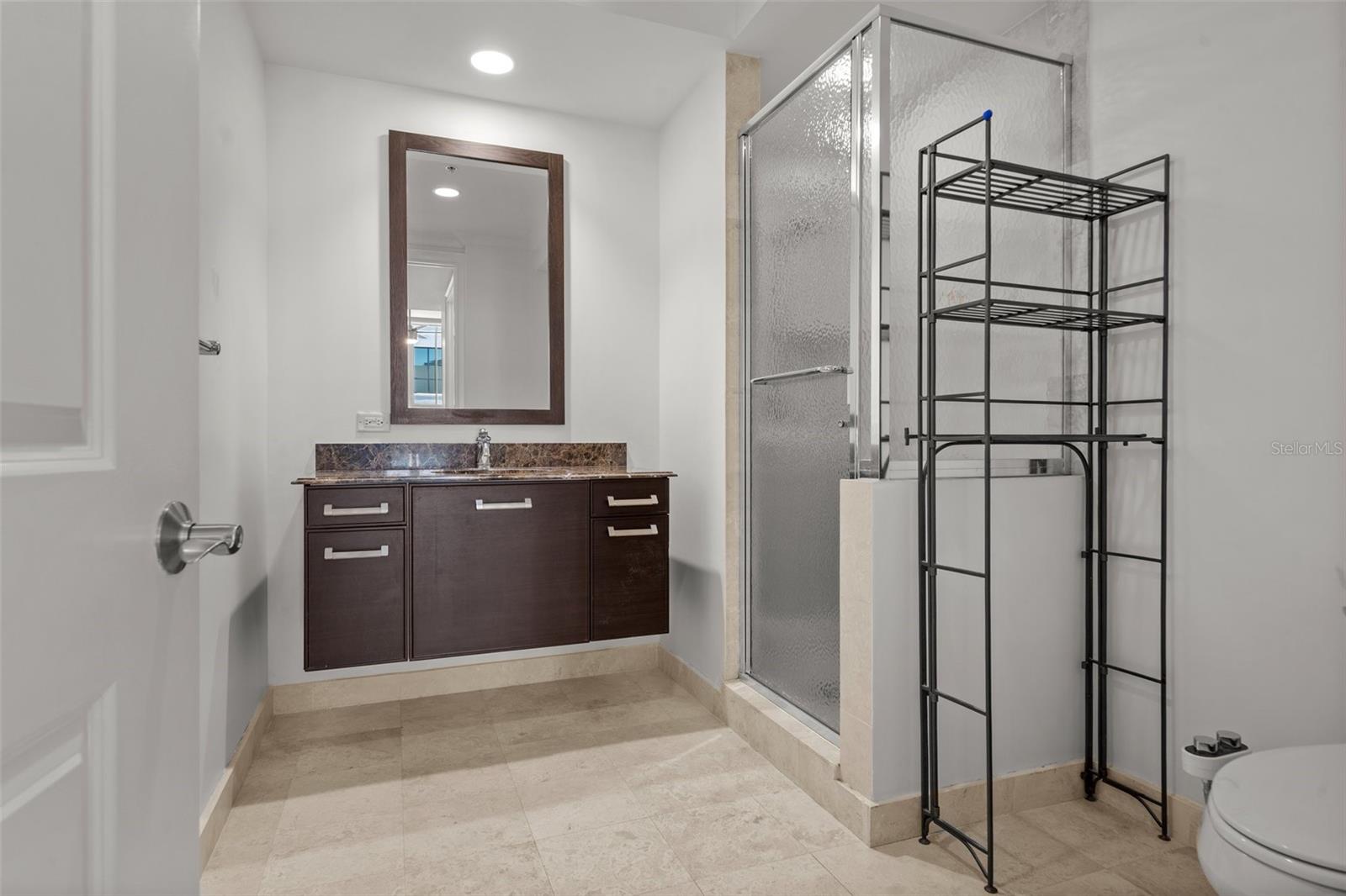 A4653120 Property Photo