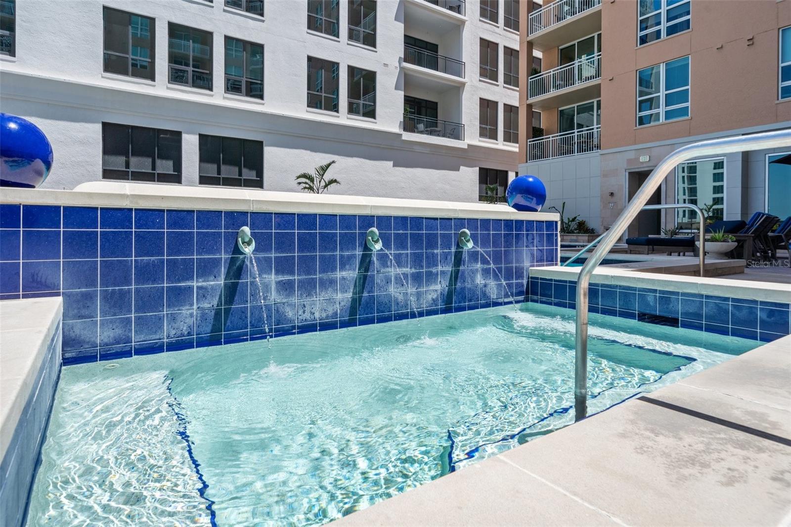 A4653120 Property Photo