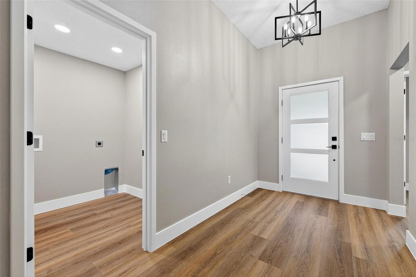 201 HILLSIDE AVE, UMATILLA, FL, 32784