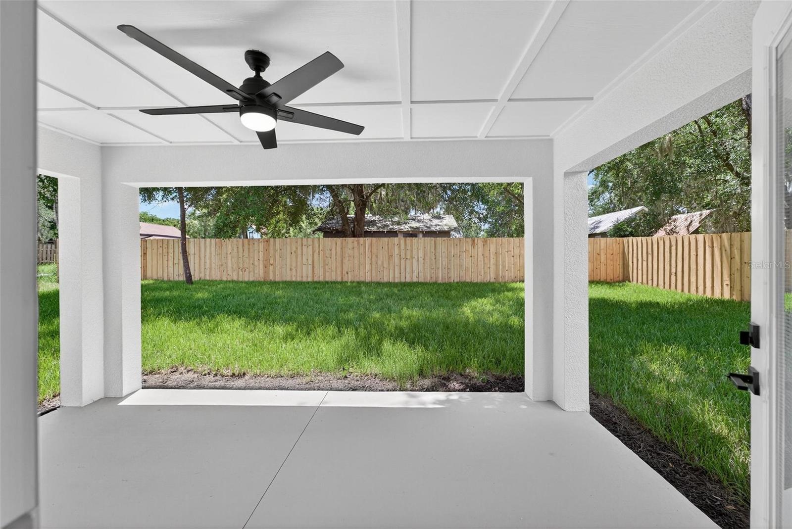 201 HILLSIDE AVE, UMATILLA, FL, 32784