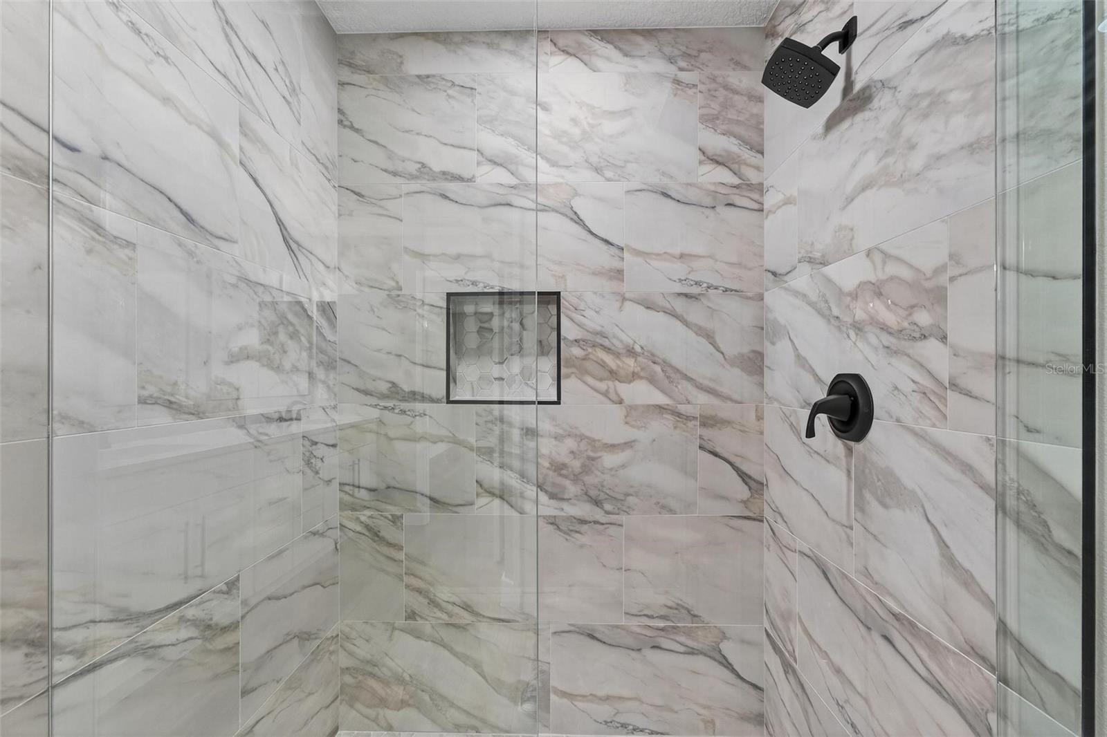 201 HILLSIDE AVE, UMATILLA, FL, 32784