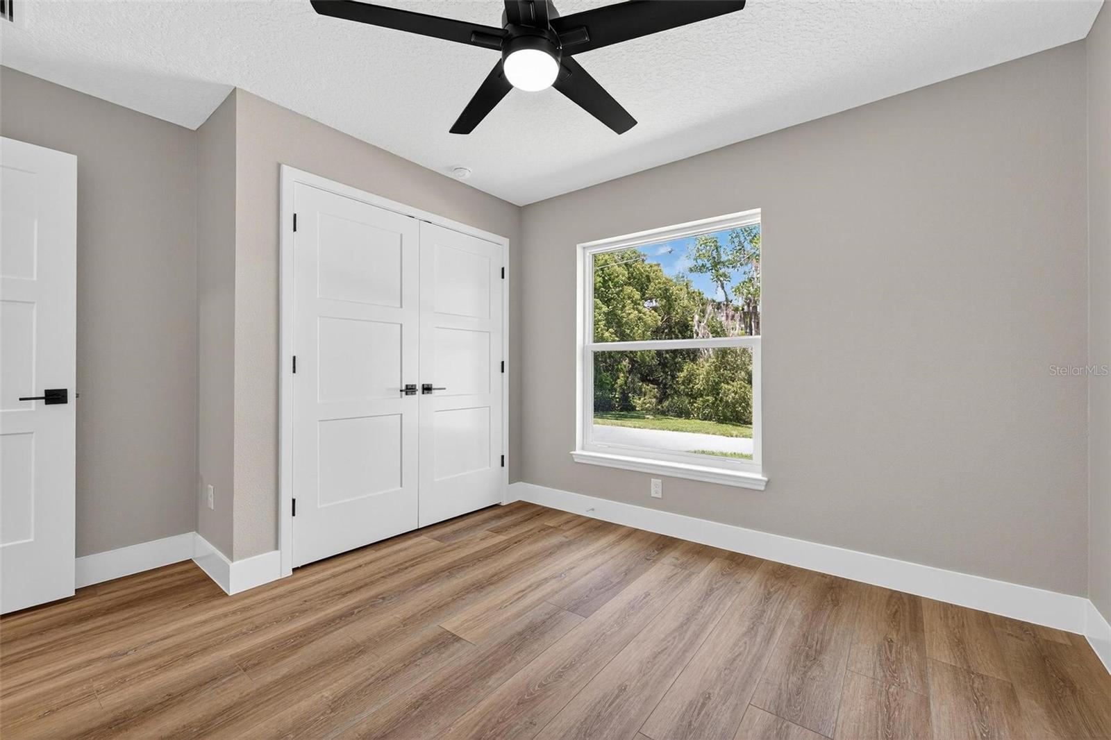 201 HILLSIDE AVE, UMATILLA, FL, 32784