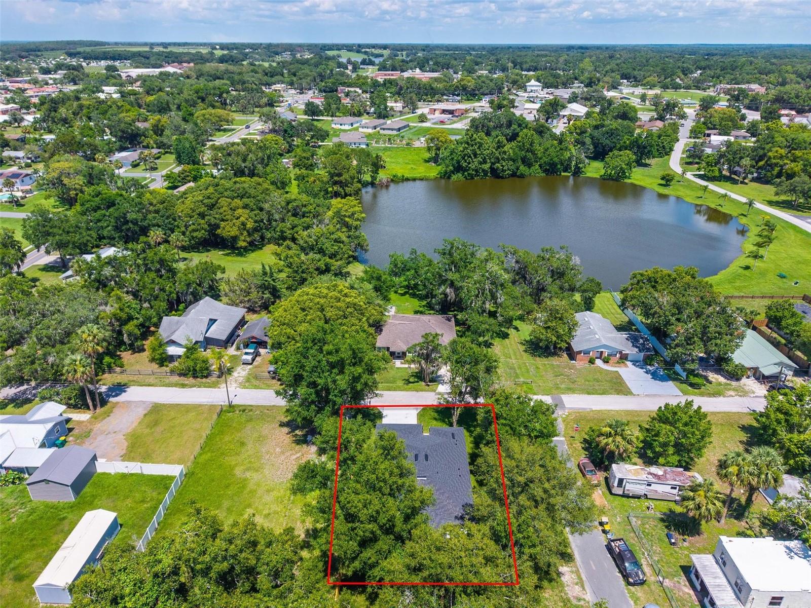 201 HILLSIDE AVE, UMATILLA, FL, 32784