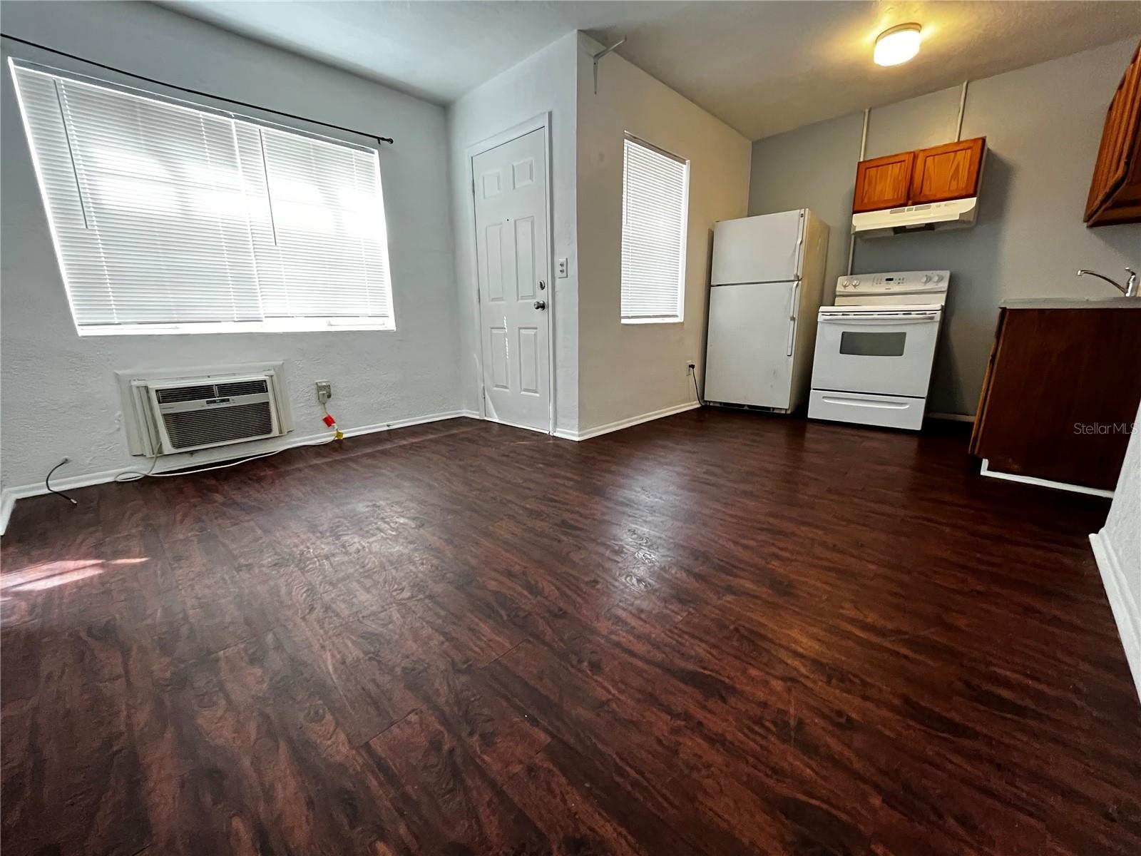 1437 GULF TO BAY BLVD #B, CLEARWATER, FL, 33755