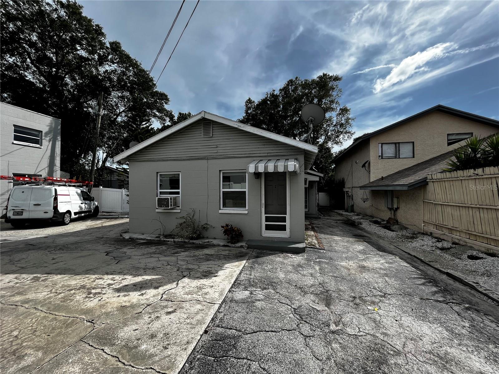 1437 GULF TO BAY BLVD #B, CLEARWATER, FL, 33755