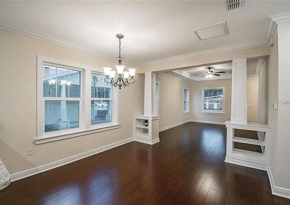 1420 E FRIERSON AVE, TAMPA, FL, 33603