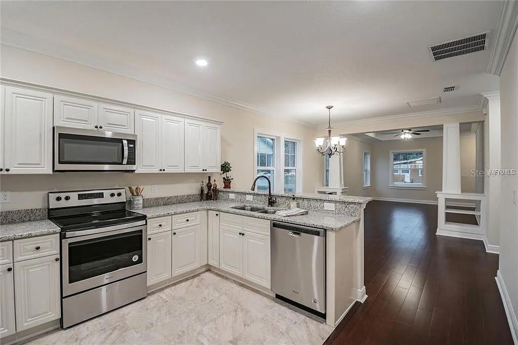 1420 E FRIERSON AVE, TAMPA, FL, 33603