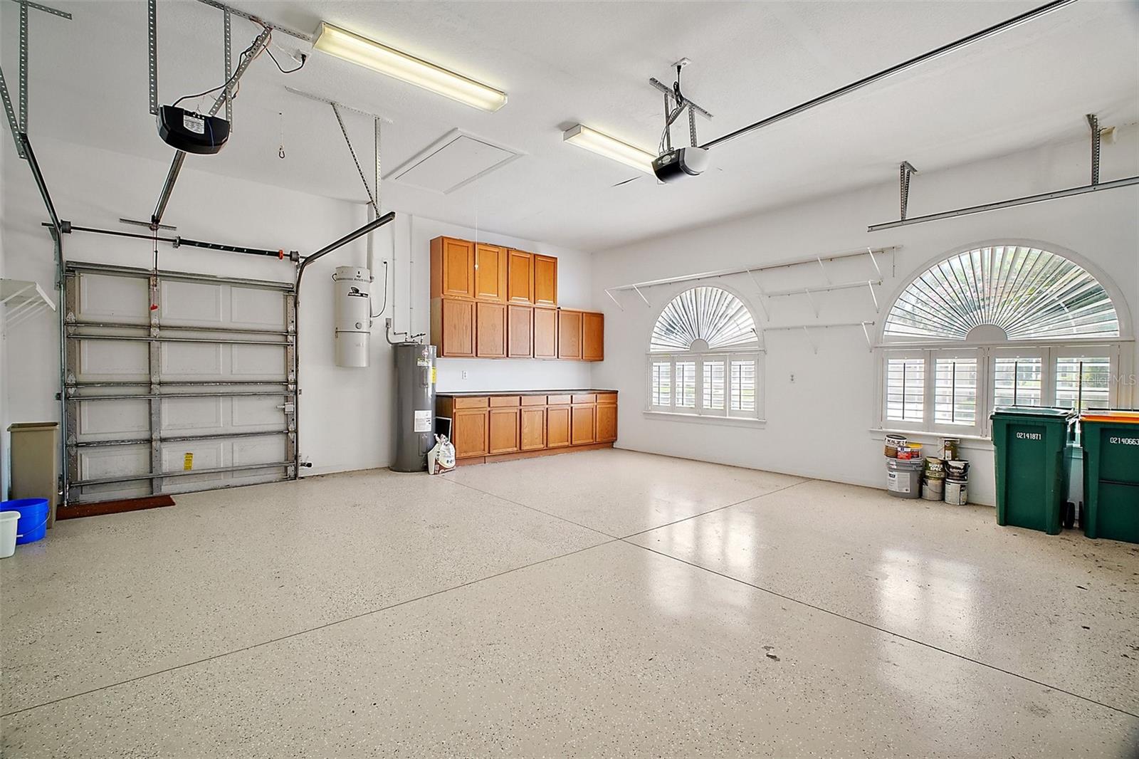 1861 EDGEWATER DR, MOUNT DORA, FL, 32757