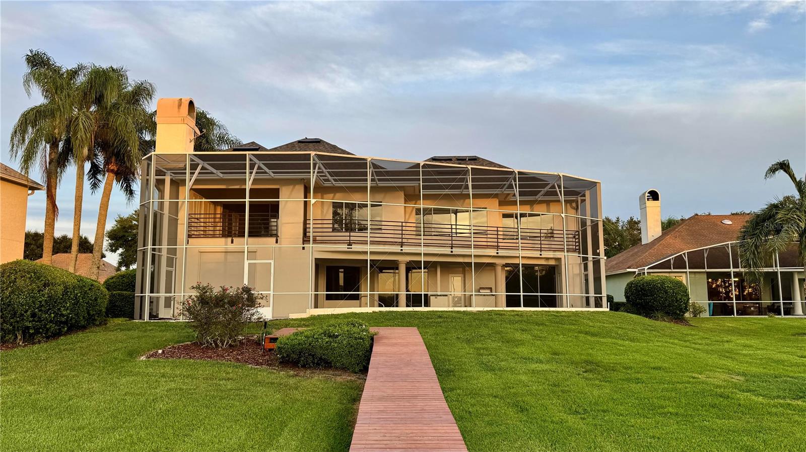 1861 EDGEWATER DR, MOUNT DORA, FL, 32757