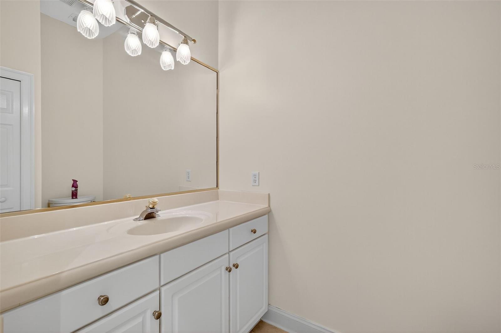 1861 EDGEWATER DR, MOUNT DORA, FL, 32757