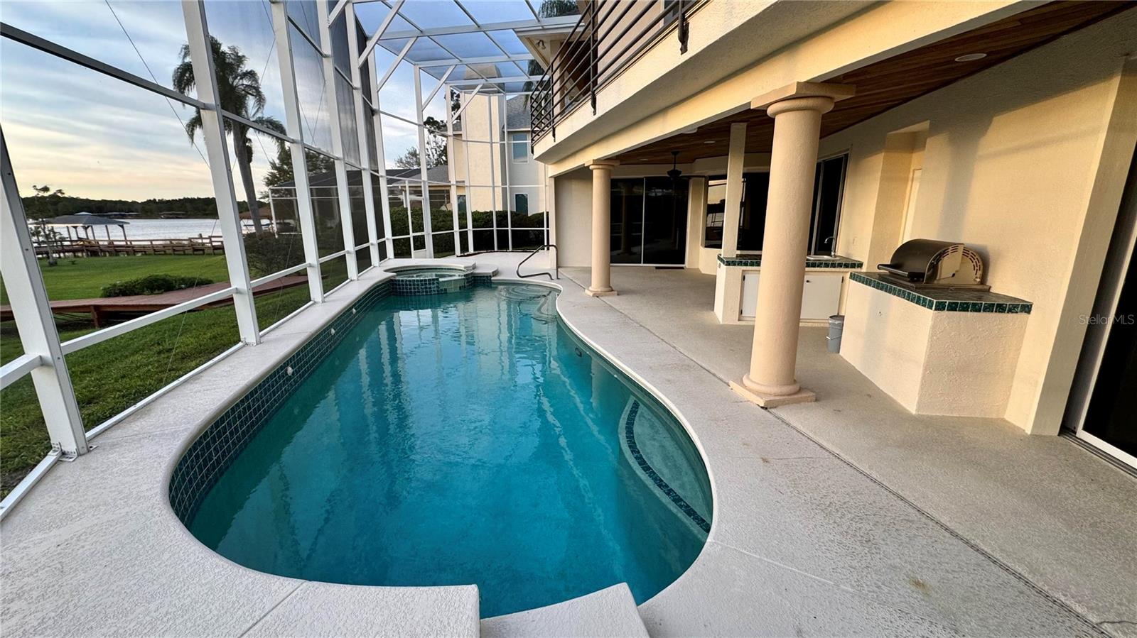 1861 EDGEWATER DR, MOUNT DORA, FL, 32757