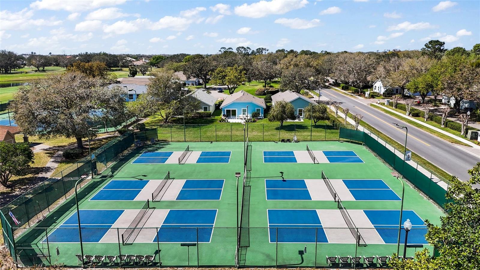 1861 EDGEWATER DR, MOUNT DORA, FL, 32757