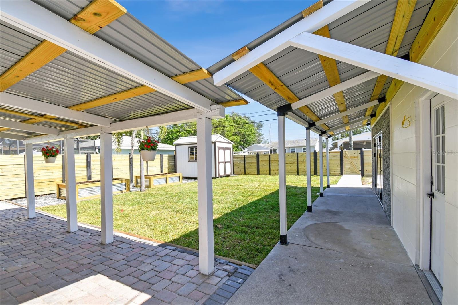 775 39TH AVE NE, ST PETERSBURG, FL, 33703