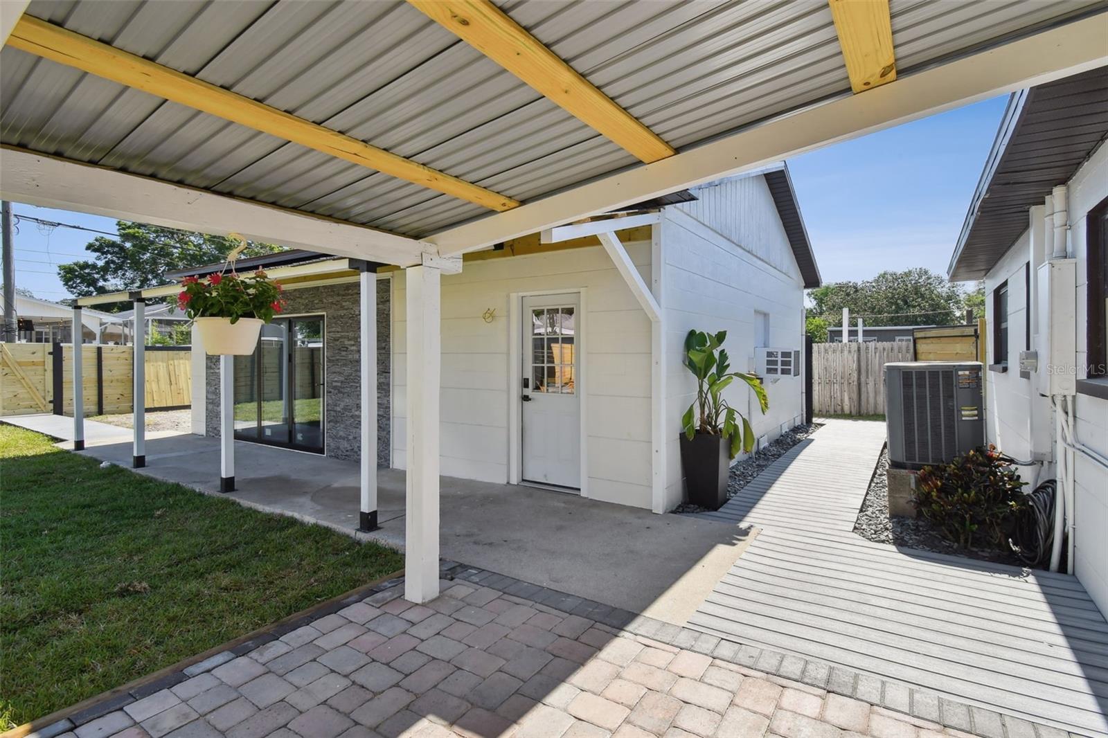 775 39TH AVE NE, ST PETERSBURG, FL, 33703