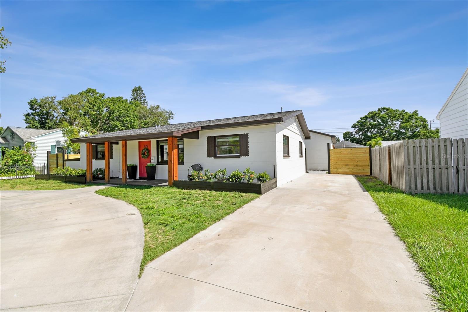 775 39TH AVE NE, ST PETERSBURG, FL, 33703