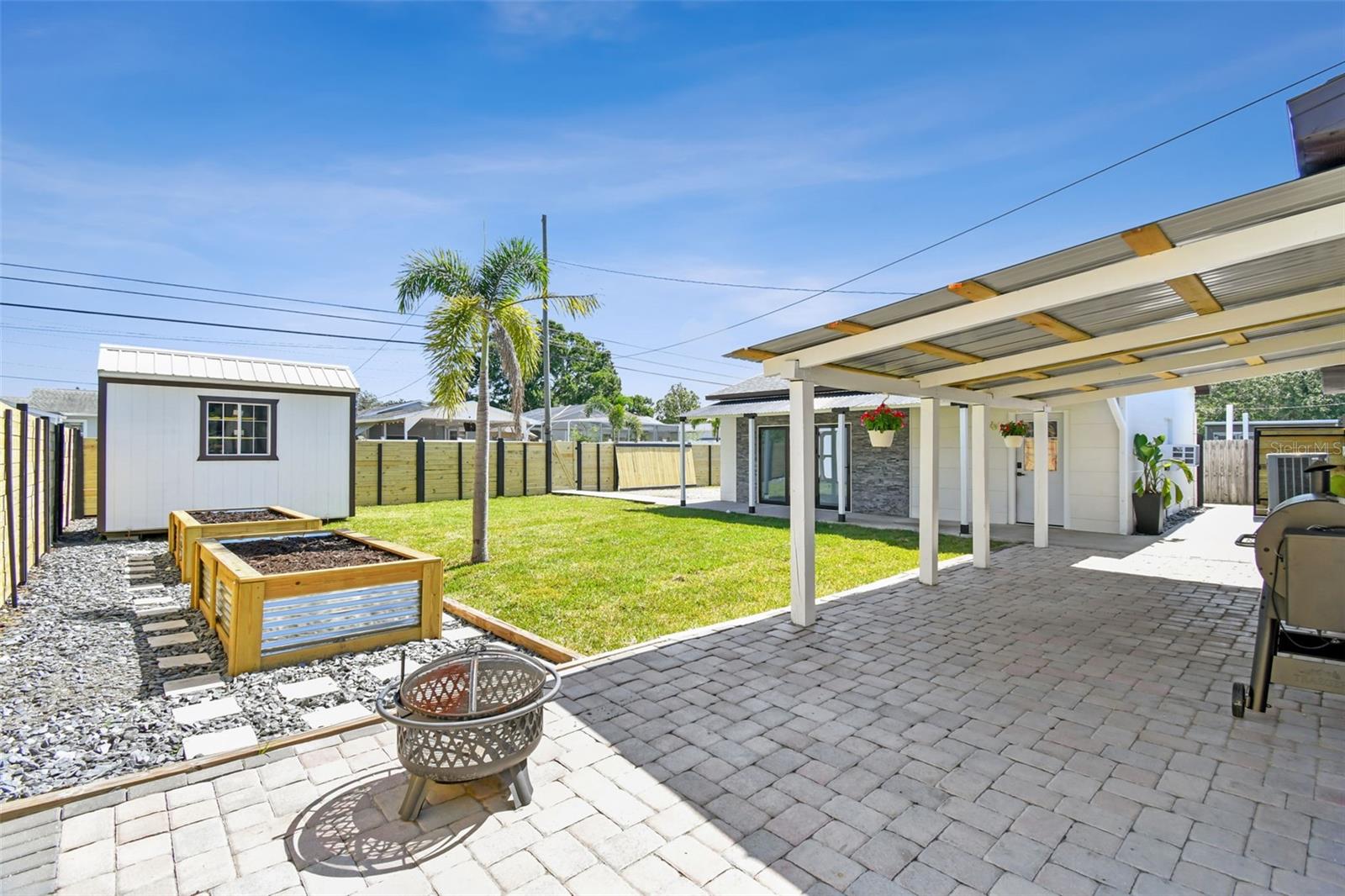 775 39TH AVE NE, ST PETERSBURG, FL, 33703