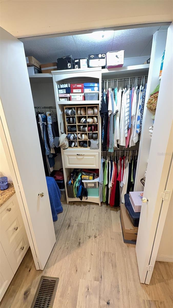 4851 W GANDY BLVD #23C, TAMPA, FL, 33611