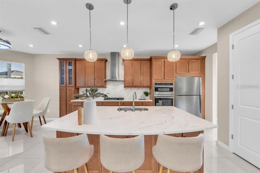 8273 SHOOTING STAR RD, SARASOTA, FL, 34241