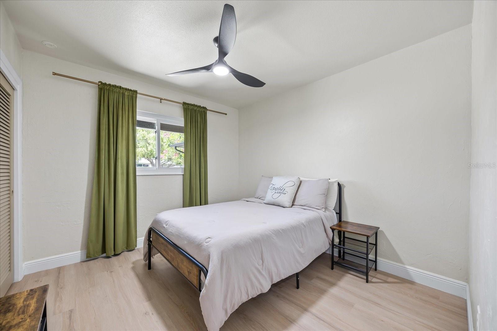 TB8387804 Property Photo