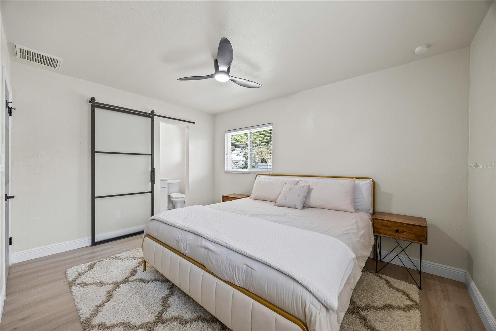 TB8387804 Property Photo