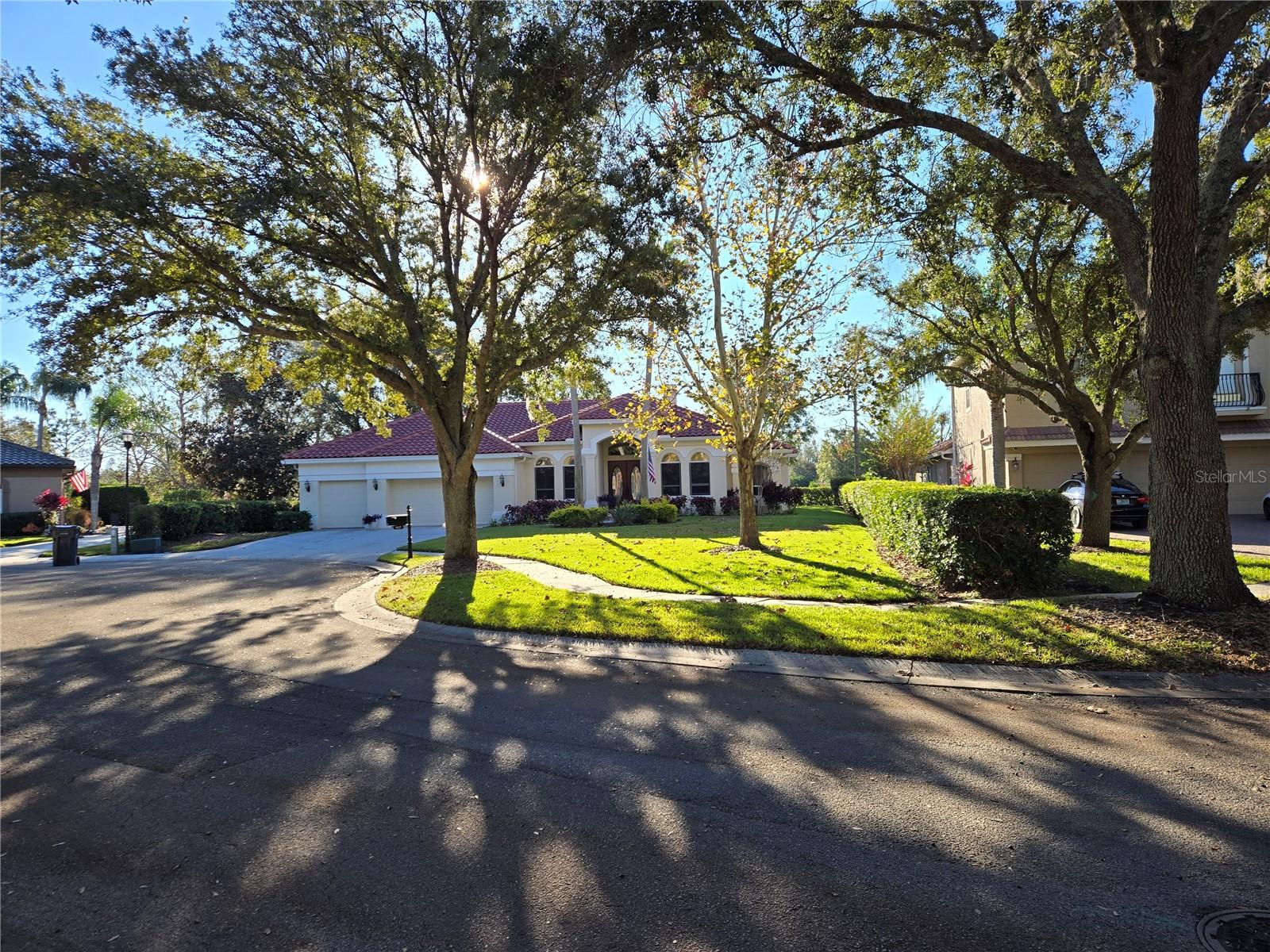 From Street / Cul de sac