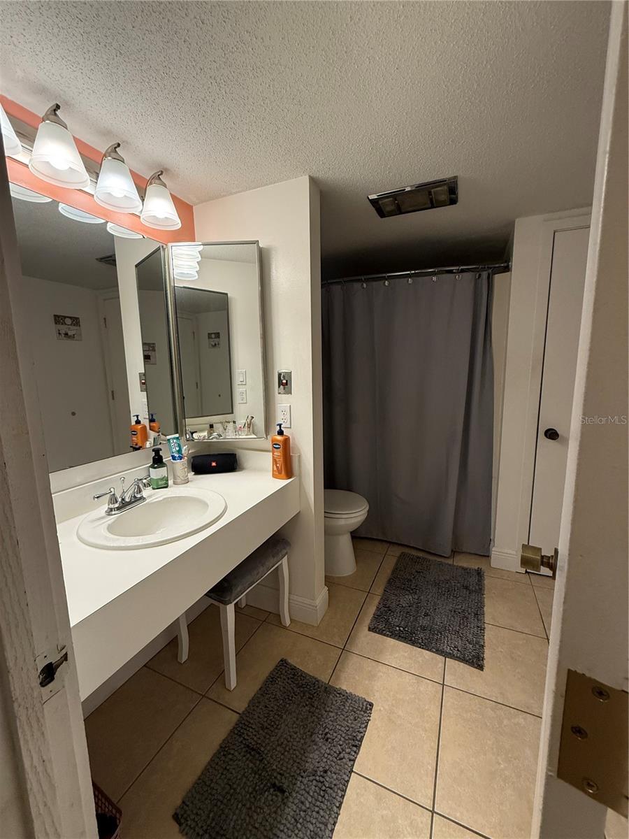 O6310480 Property Photo