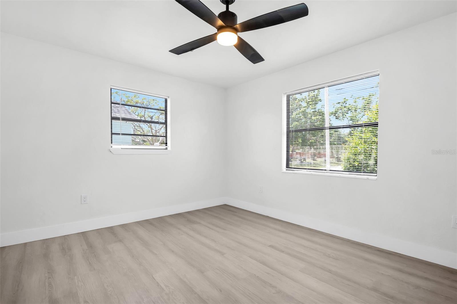 4000 GROVE ST S, ST PETERSBURG, FL, 33705