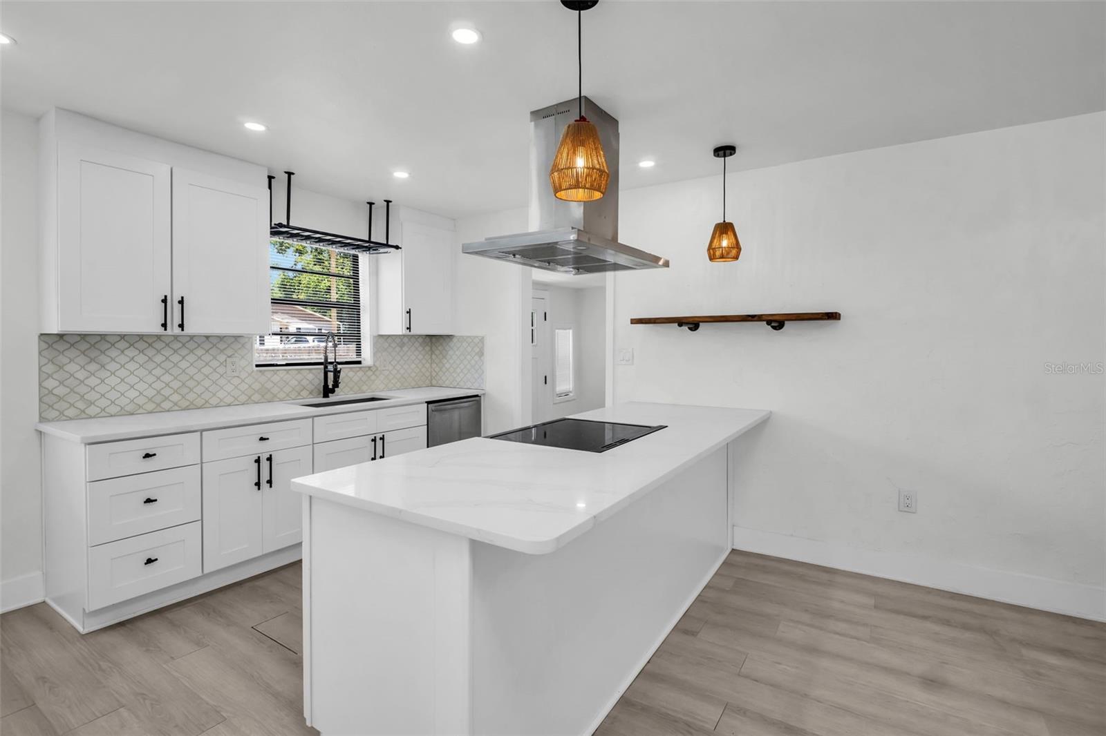 4000 GROVE ST S, ST PETERSBURG, FL, 33705