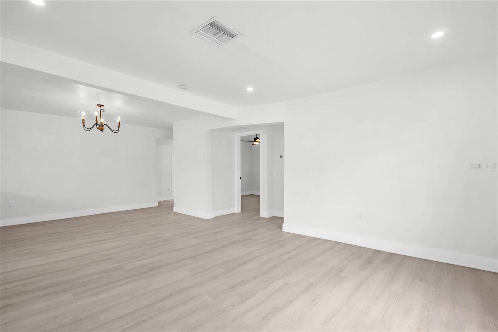 4000 GROVE ST S, ST PETERSBURG, FL, 33705