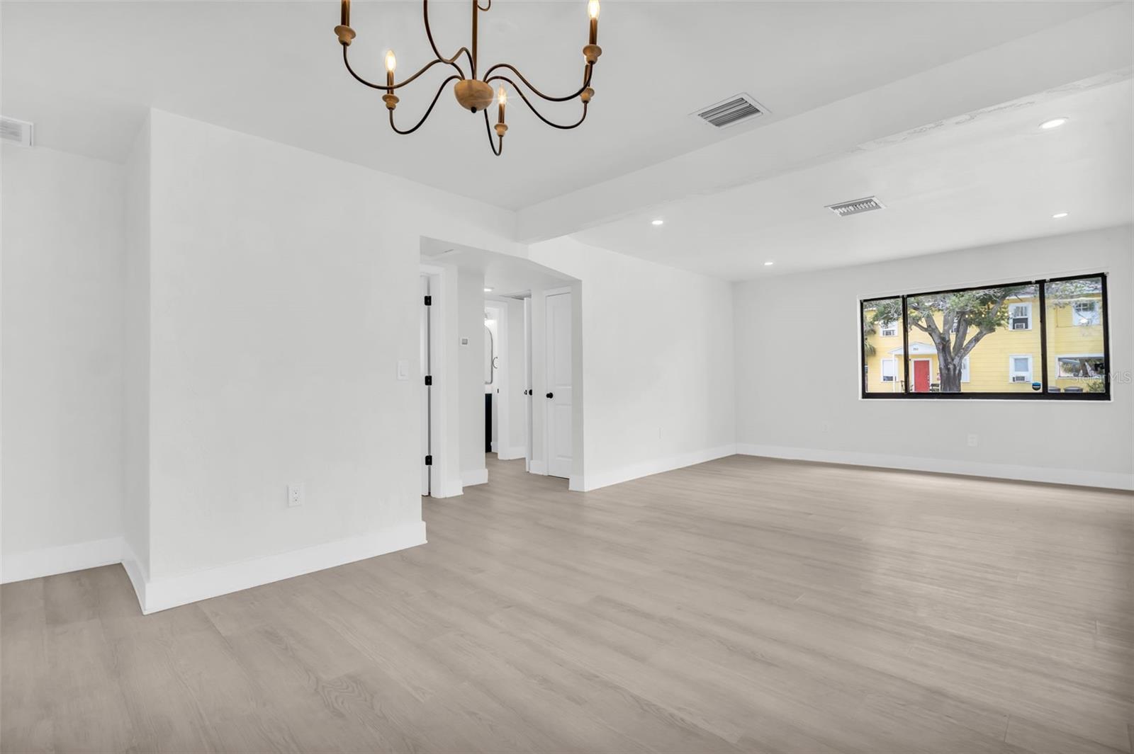 4000 GROVE ST S, ST PETERSBURG, FL, 33705