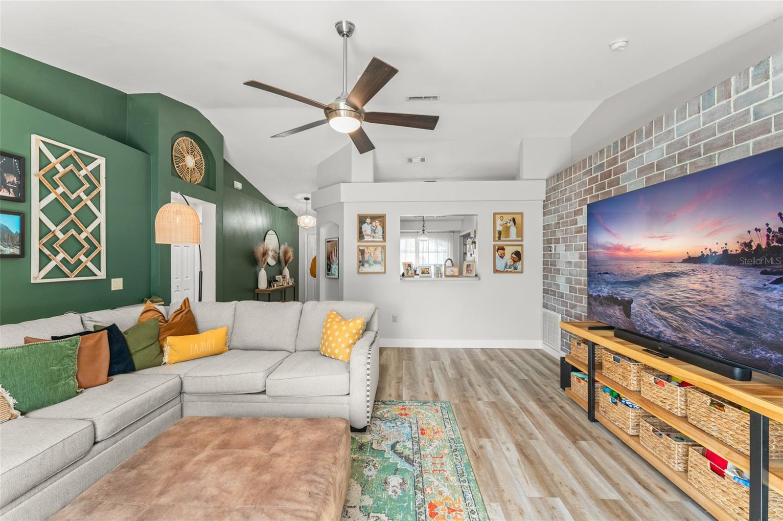 3270 COURTLAND BLVD, DELTONA, FL, 32738