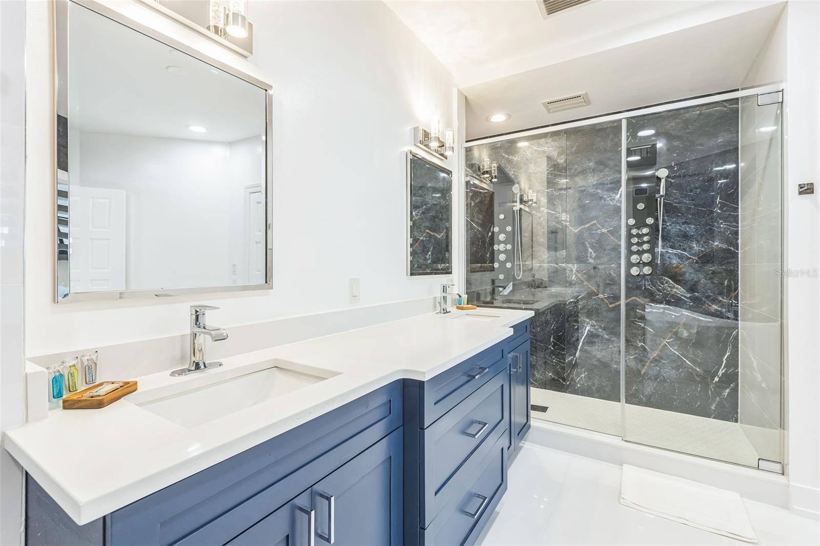 TB8387919 Property Photo