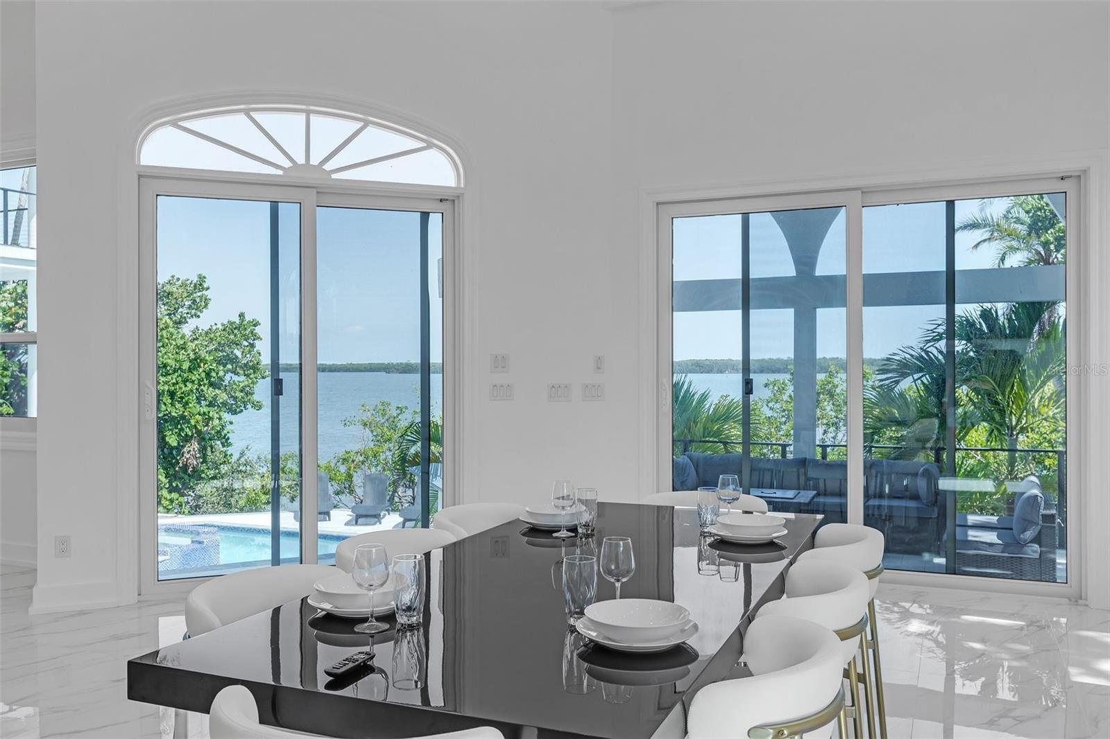 TB8387919 Property Photo