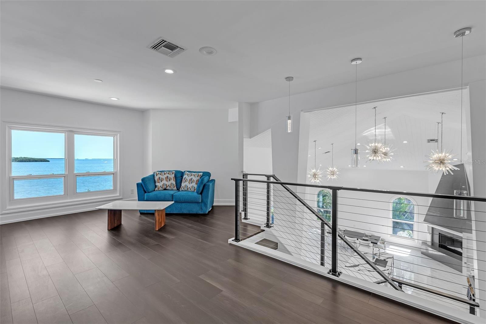 TB8387919 Property Photo