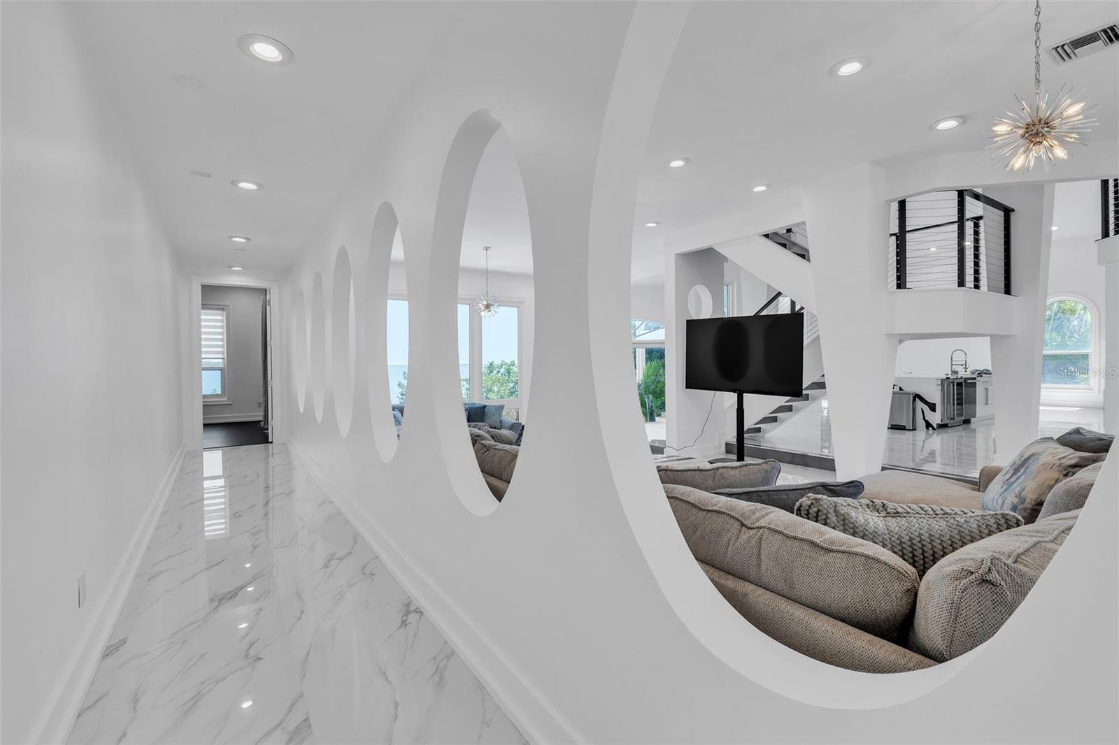 TB8387919 Property Photo