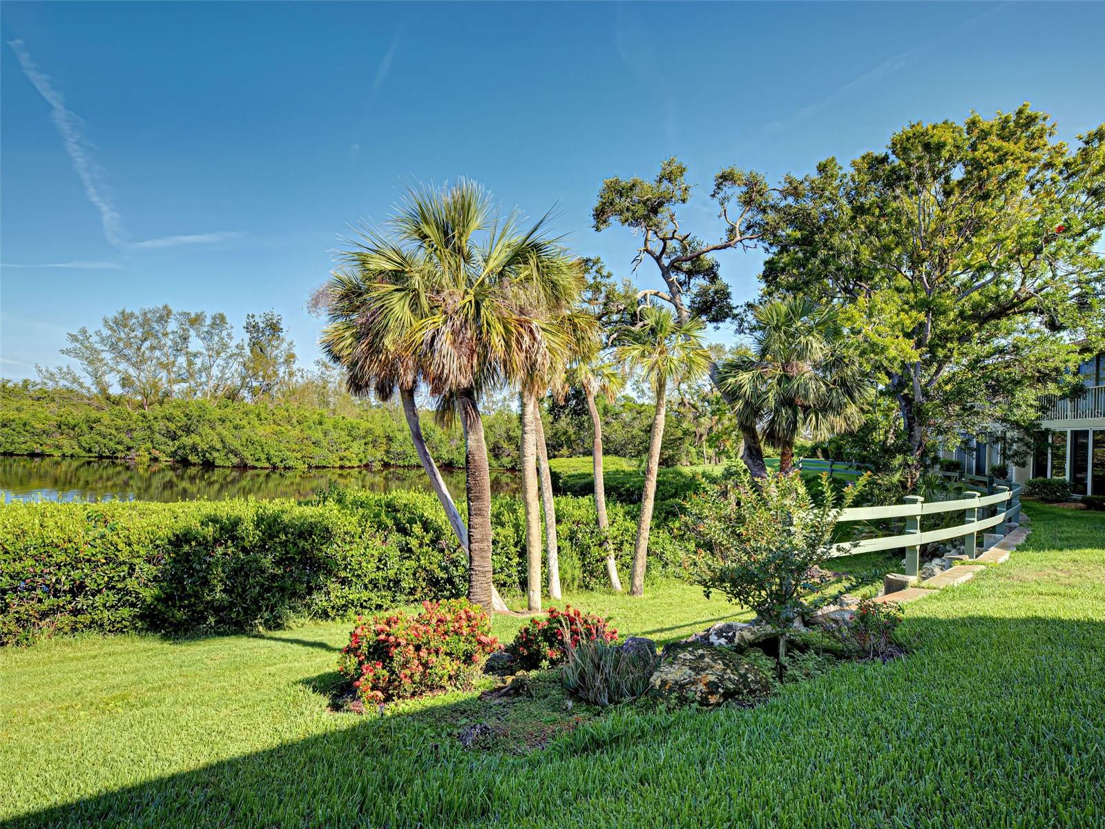 821 WATERSIDE DR #106, VENICE, FL, 34285