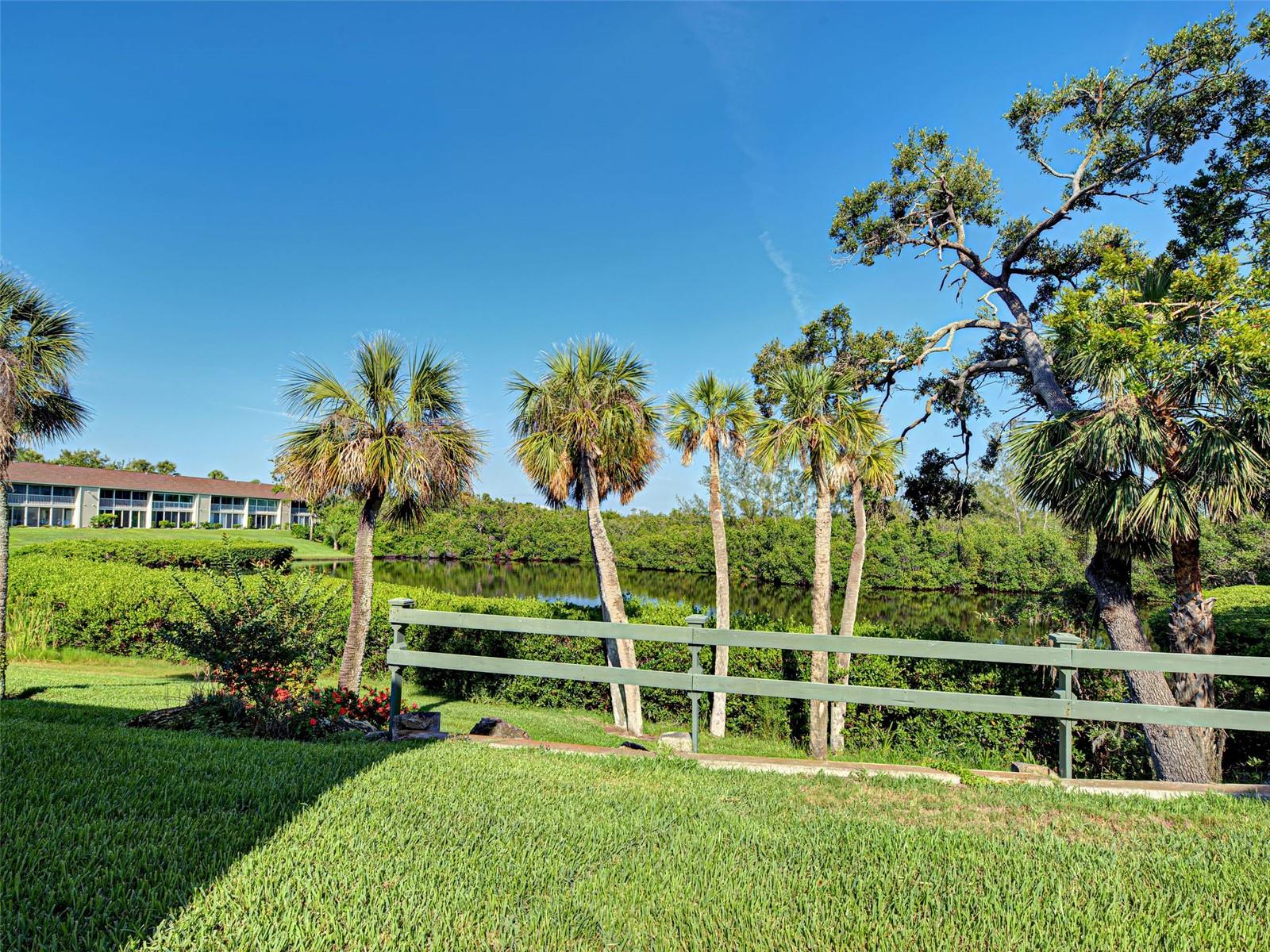 821 WATERSIDE DR #106, VENICE, FL, 34285