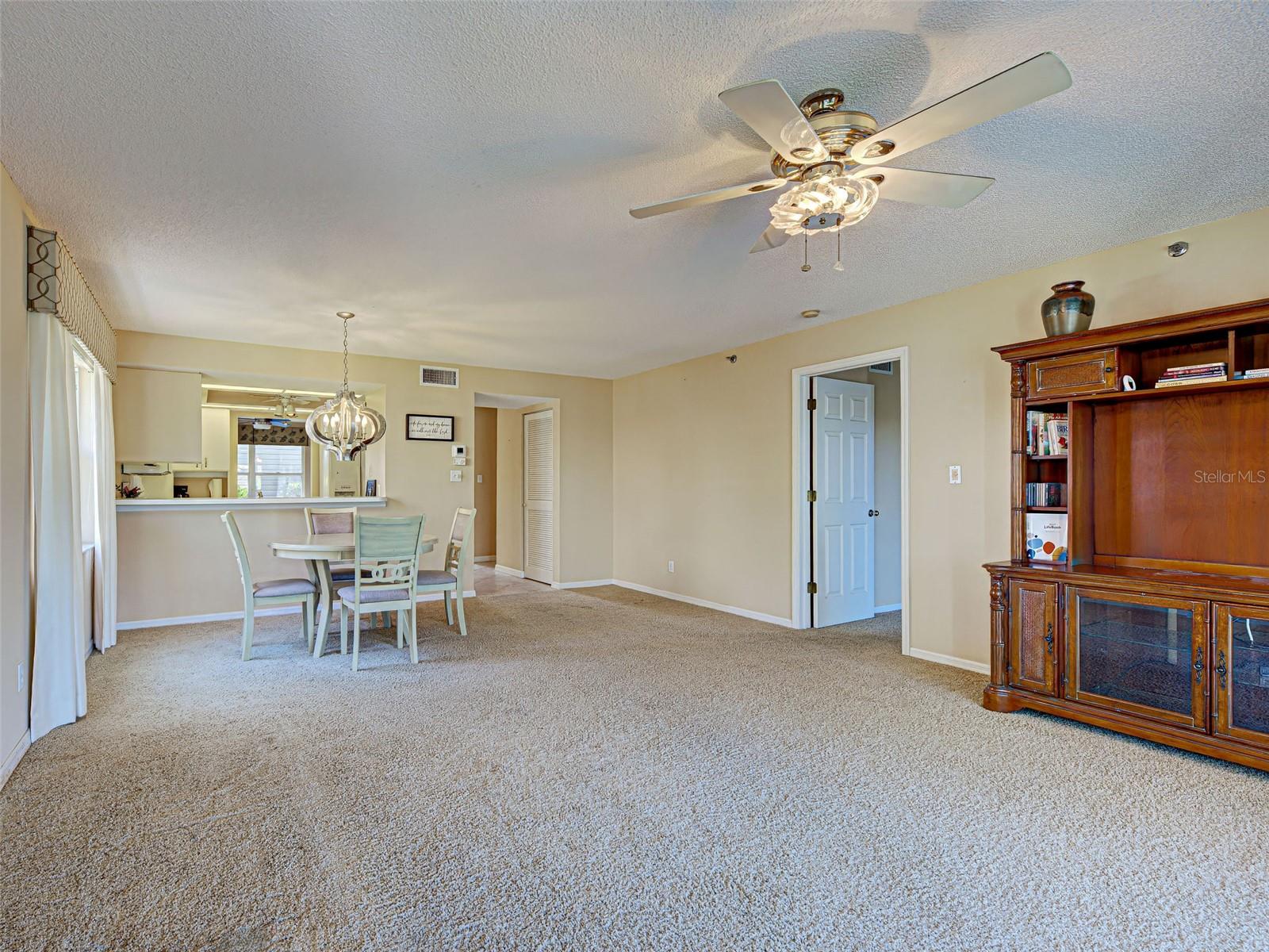 821 WATERSIDE DR #106, VENICE, FL, 34285